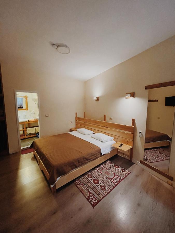 At Pikotiko'S - Korca City Rooms For Rent エクステリア 写真