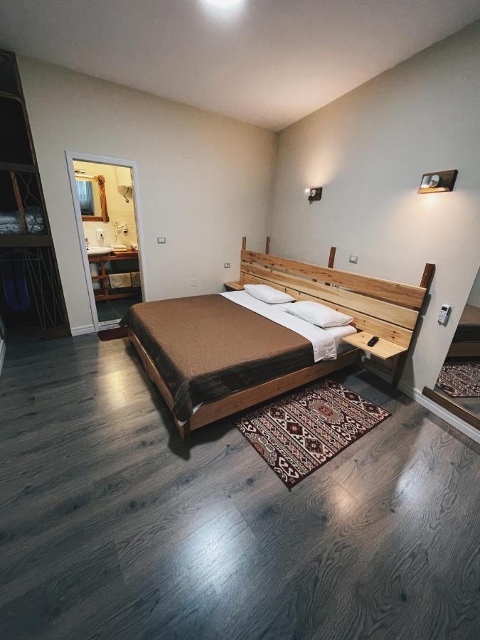 At Pikotiko'S - Korca City Rooms For Rent エクステリア 写真