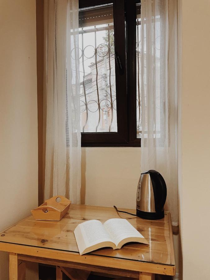 At Pikotiko'S - Korca City Rooms For Rent エクステリア 写真