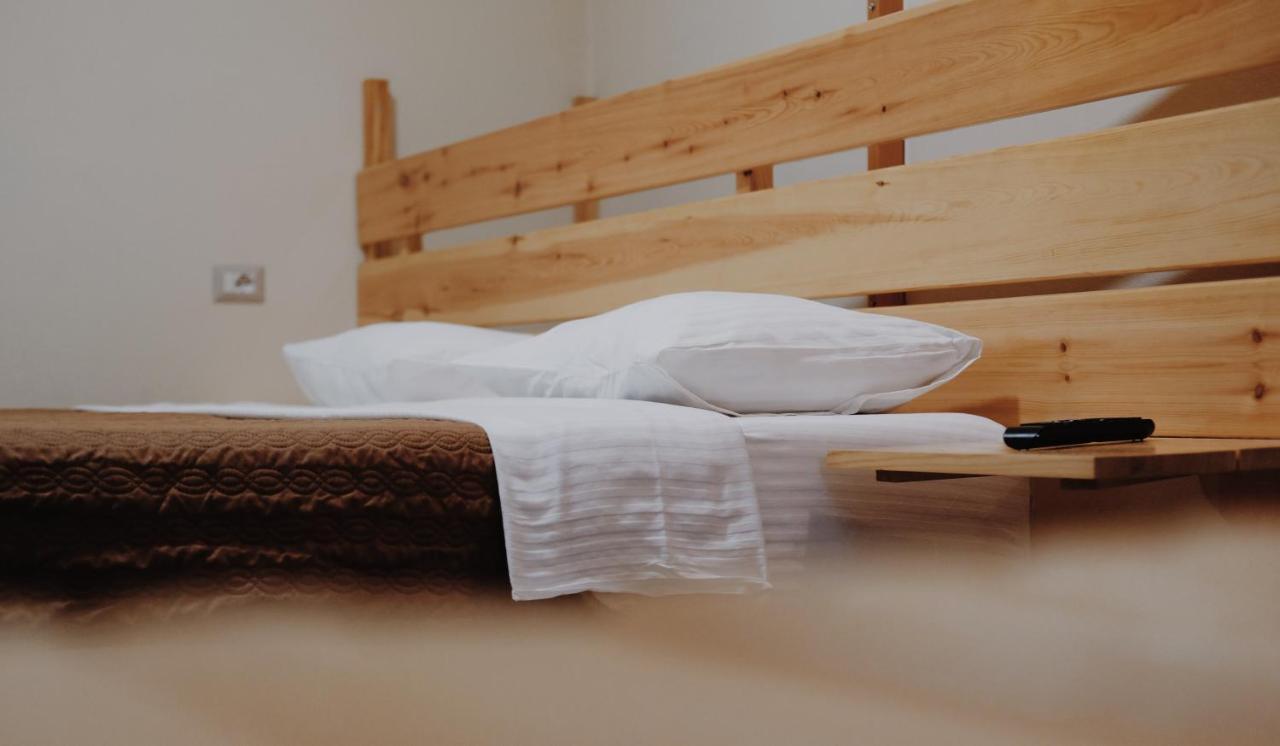 At Pikotiko'S - Korca City Rooms For Rent エクステリア 写真