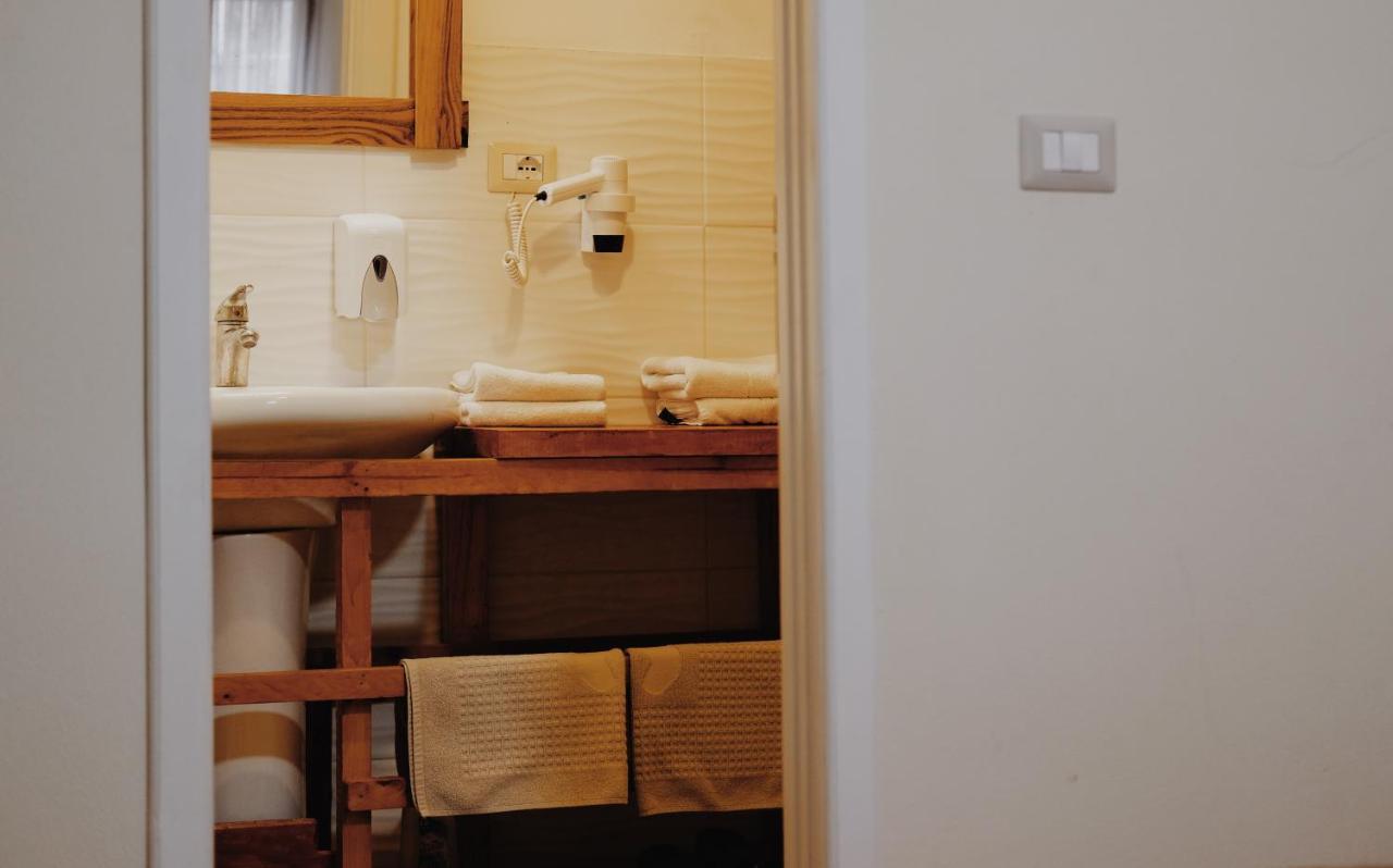 At Pikotiko'S - Korca City Rooms For Rent エクステリア 写真