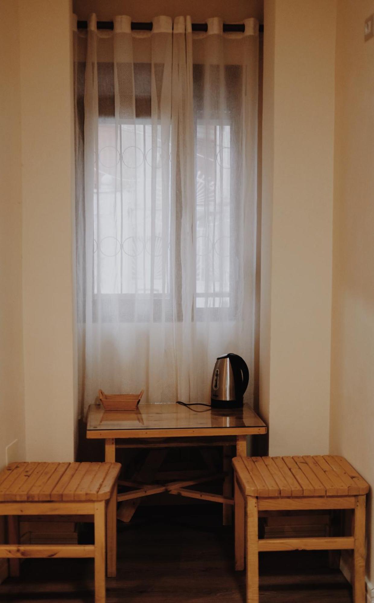 At Pikotiko'S - Korca City Rooms For Rent エクステリア 写真