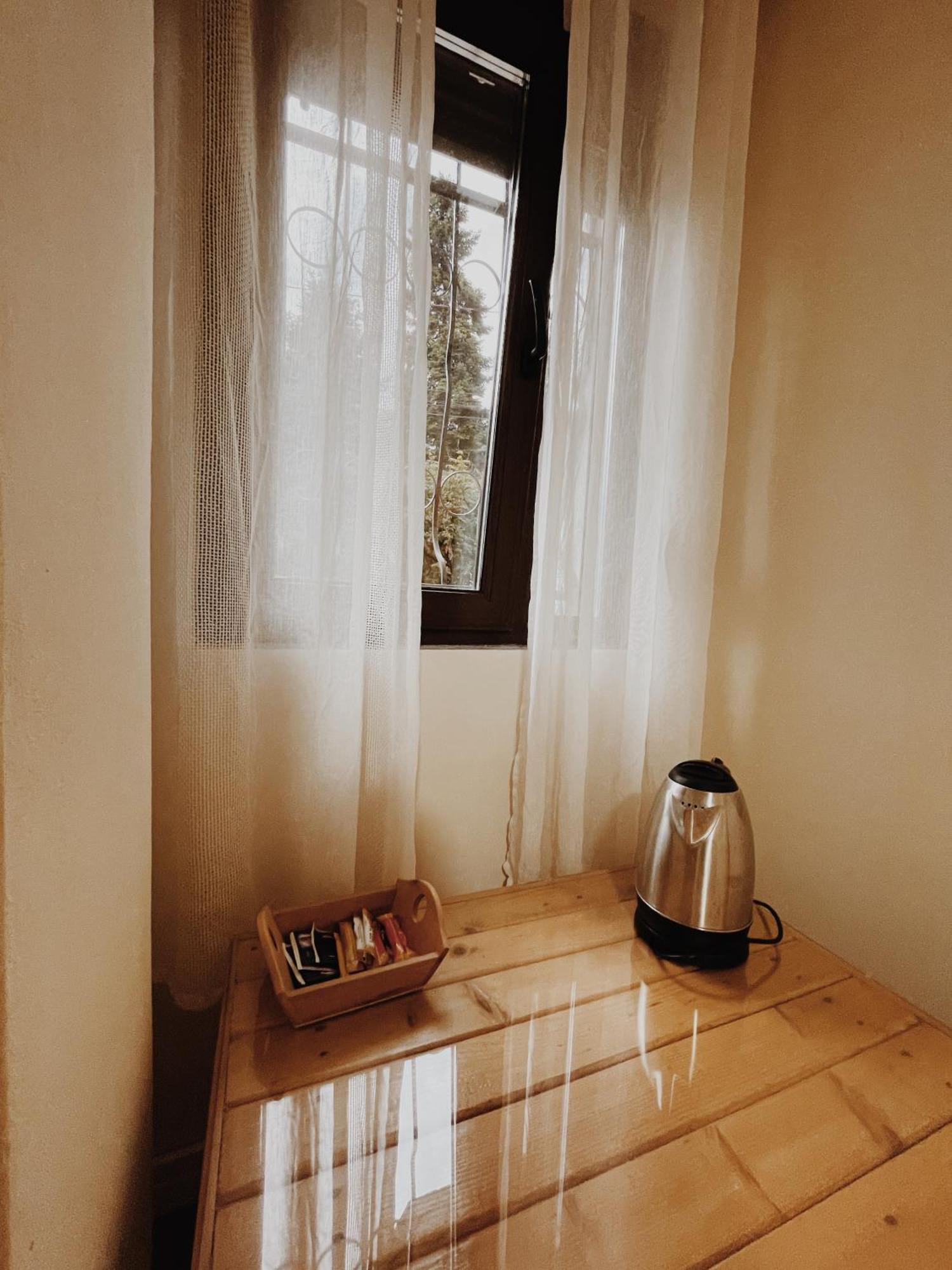 At Pikotiko'S - Korca City Rooms For Rent エクステリア 写真