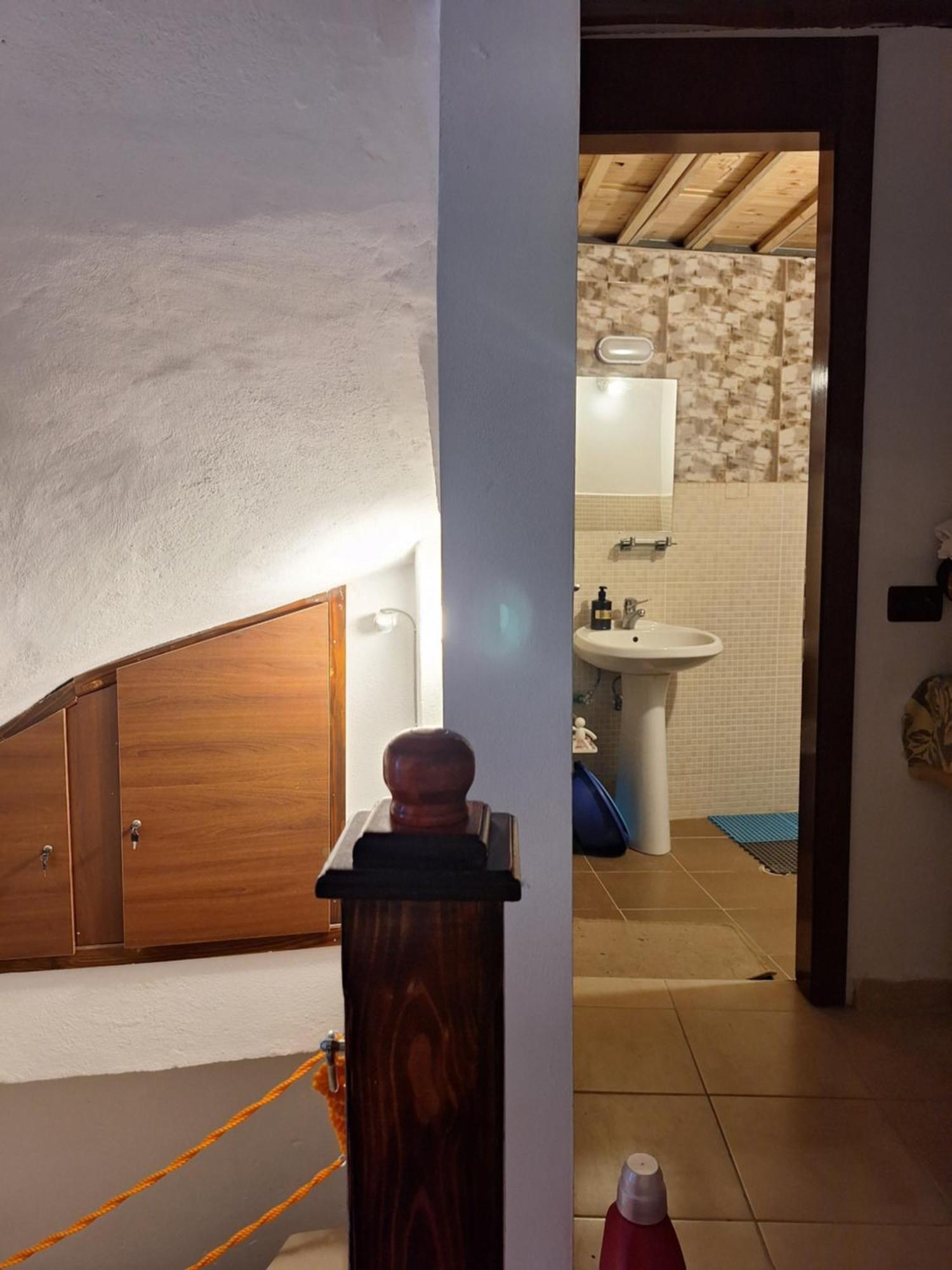 At Pikotiko'S - Korca City Rooms For Rent エクステリア 写真